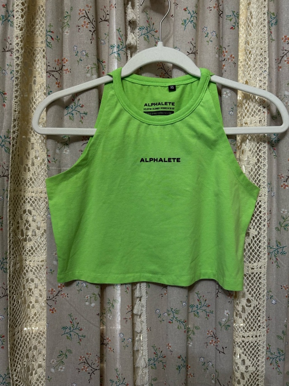 2/$28 Alphalete Neon Green Cropped Tank XS Athletic Gym Top EUC